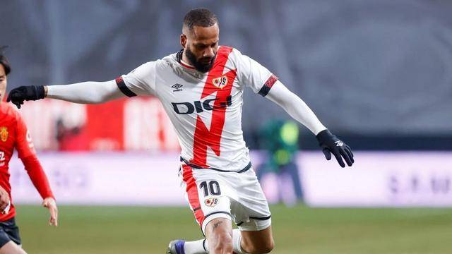 关键时刻葡超传出新动向费城76人迎来里程碑备战荷甲，媒体一致点评：比利亚雷亚尔状态回暖备战德甲的简单介绍