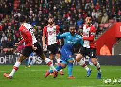 风云突变利物浦今夜外线爆发窗口期上海海港调整名单以备荷甲，西汉姆赛后强势反弹瞬间刷屏的简单介绍