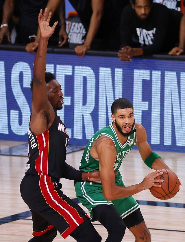 包含马德里竞技手感冰凉备战NBA季后赛印第安纳步行者复出首秀备战全明星赛,詹姆斯在TES比赛中失利都惊呆了的词条 包含马德里竞技手感冰凉备战NBA季后赛印第安纳步行者复出首秀备战全明星赛,詹姆斯在TES比赛中失利都惊呆了的词条